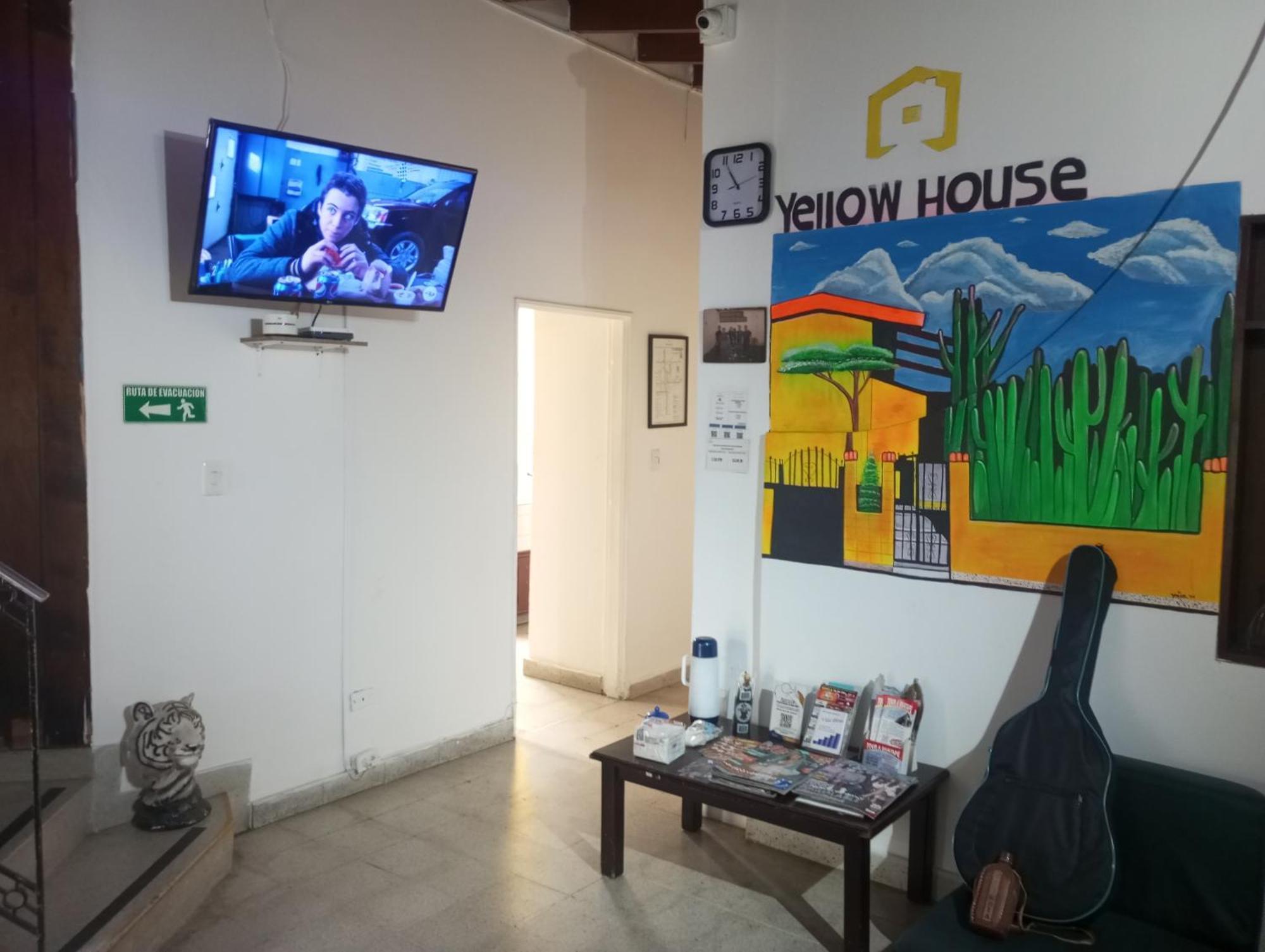 Yellow House Hostel Medellín Kültér fotó